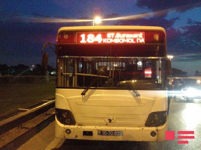 В Баку произошло ДТП с участием камаза и автобуса - ФОТО